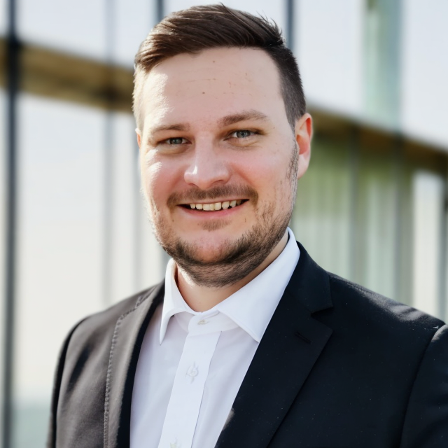 Fabian Werner | Sales Representative