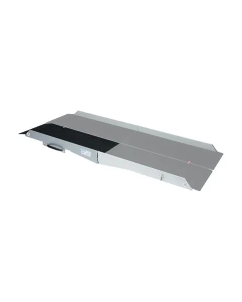 Links, oberes Teil der DF-180 Rampe