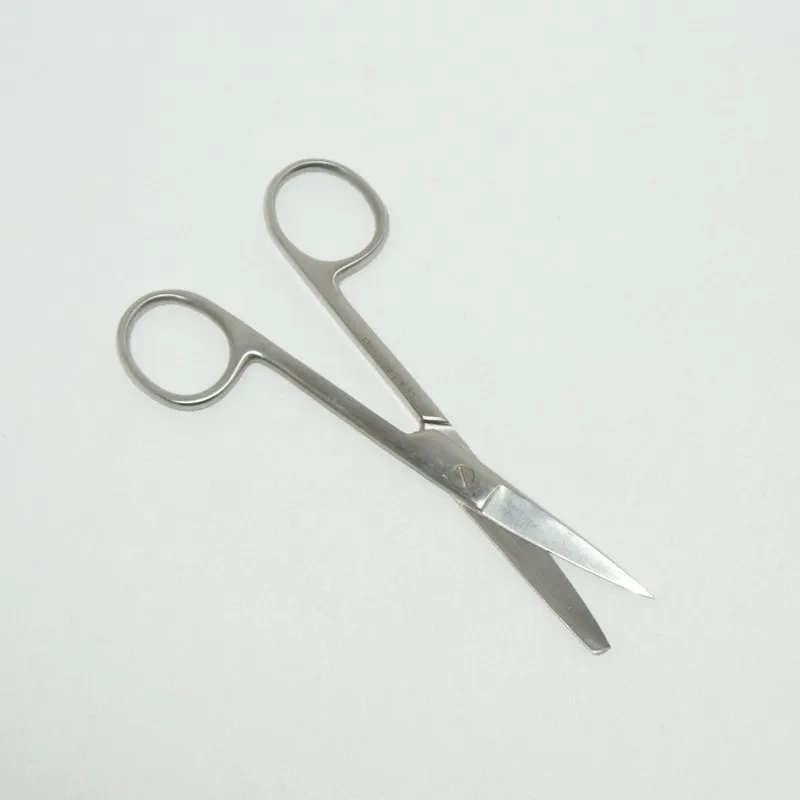 Chirurgische Schere 14 cm gerade spitz/spitz OP-Qualität Chirurgische Schere 14 cm gerade spitz/spitz OP-Qualität